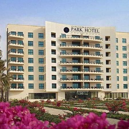 Park Apartments Dubai,An Edge By Rotana Hotel Bagian luar foto